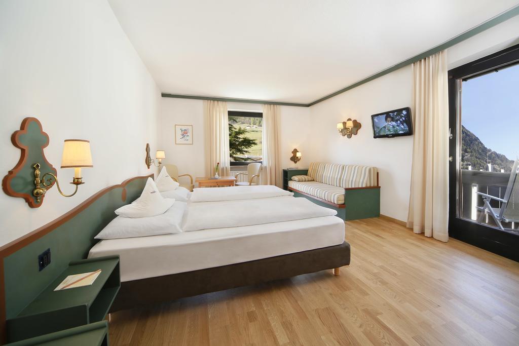 Parkhotel Tirolerhof Лагундо Номер фото